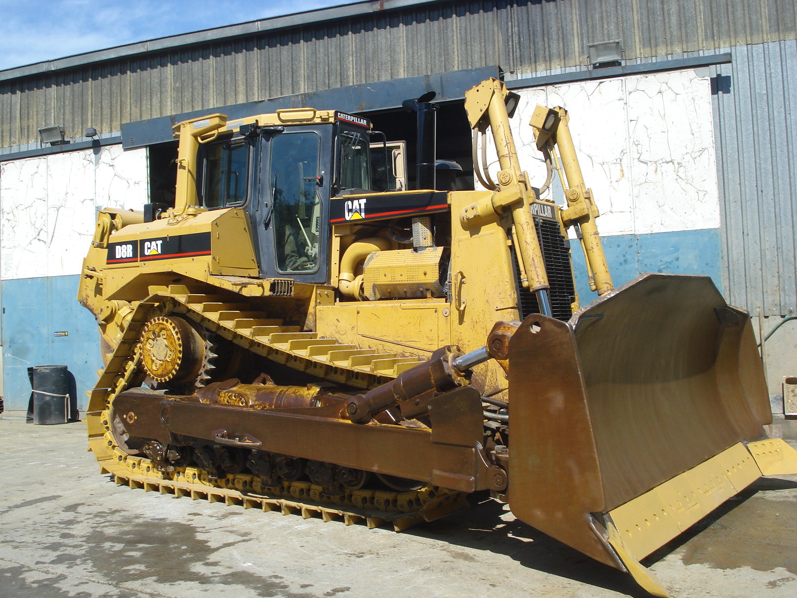 CAT D8 R